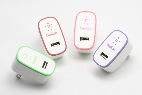 原装Home Charger (10 Watt/2.1 Amp) 彩色 贝尔金 Belkin F8J052 充电器 适用于iPhone ipad 10瓦 5v 2.1A快充